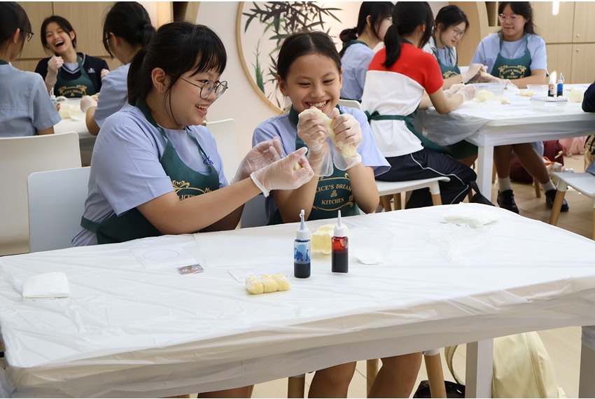 Making of Snowy Mooncakes